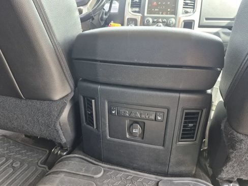 Used 2016 RAM 2500 Laramie AWD/4WD image 25