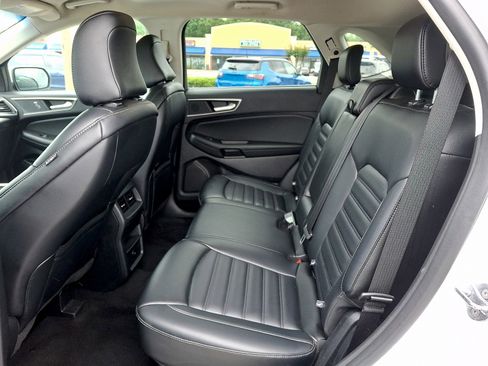 Certified 2024 Ford Edge SEL AWD/4WD image 9