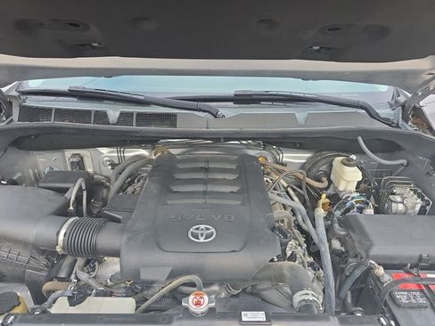 Used 2018 Toyota Tundra Limited image 28