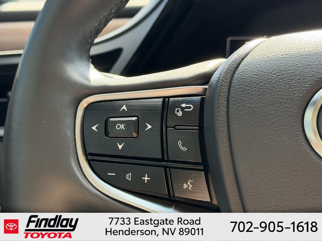 Used 2024 Lexus ES 350 w/ Premium Package FWD image 18