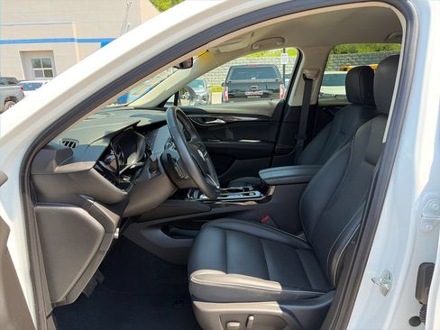 Used 2023 Buick Envision Essence FWD image 10