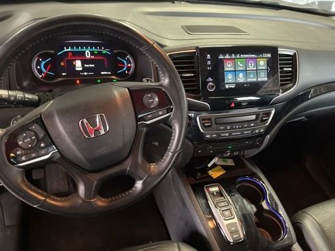 Used 2022 Honda Pilot Touring image 6
