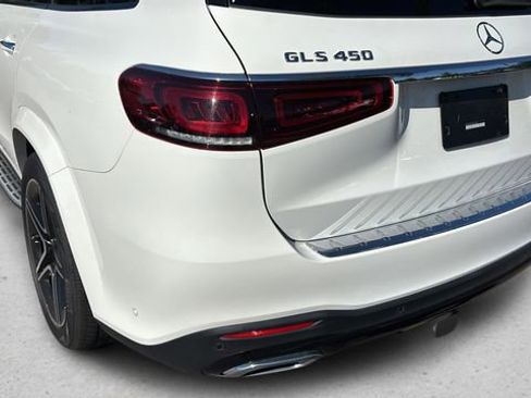 Used 2022 Mercedes-Benz GLS 450 4MATIC image 39