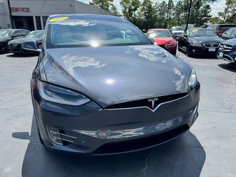 Used 2018 Tesla Model X 100D AWD/4WD image 8