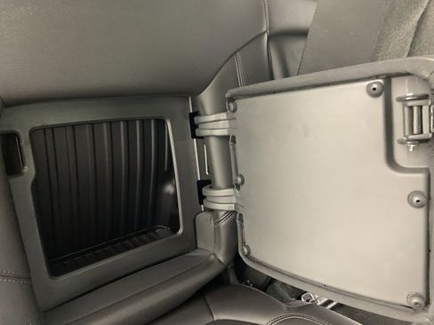 Used 2019 GMC Sierra 1500 SLT w/ SLT Premium Plus Package image 32