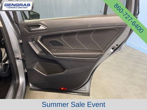 Used 2023 Volkswagen Tiguan SE AWD/4WD image 39