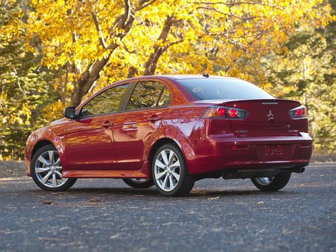 Used 2014 Mitsubishi Lancer ES FWD image 1