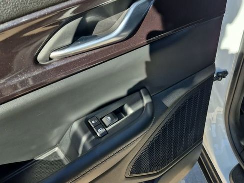 Used 2023 Jeep Grand Cherokee L Altitude image 18