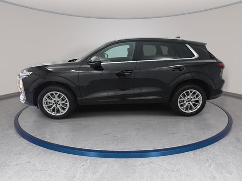 New 2026 Audi Q3 quattro 2.0T AWD/4WD image 8