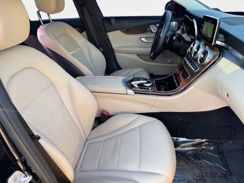 Used 2015 Mercedes-Benz C 300 4MATIC Sedan image 10