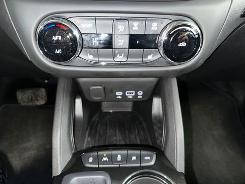 Certified 2023 Chevrolet TrailBlazer LT w/ Convenience Package image 14