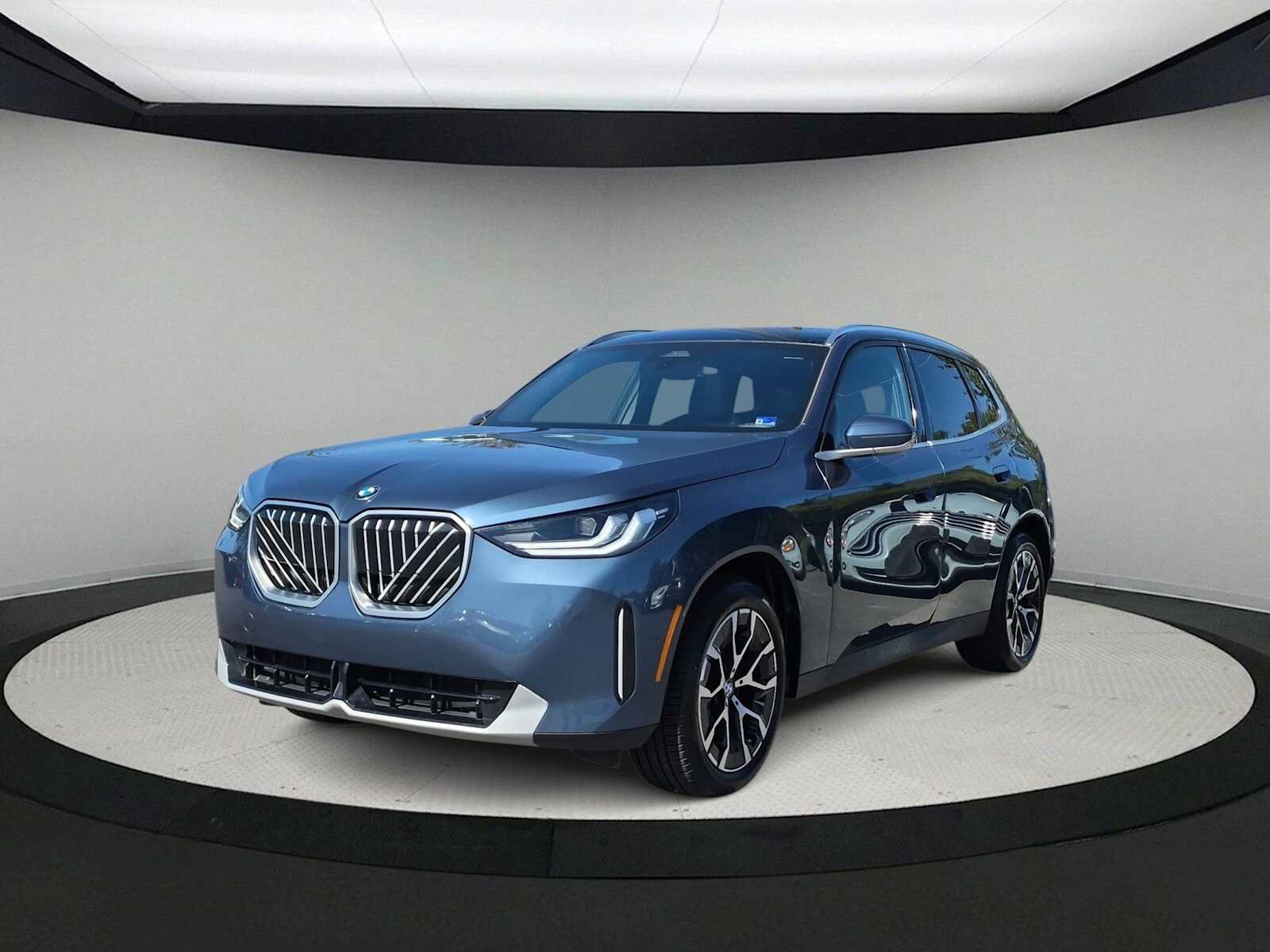 Used 2026 BMW X3 xDrive30i w/ Convenience Package AWD/4WD image 4