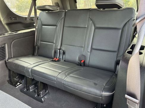 Used 2021 GMC Yukon XL SLT image 17