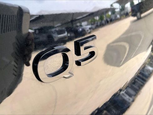 Used 2025 Audi Q5 Premium Plus w/ Premium Plus image 30