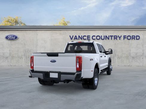 New 2026 Ford F450 XL w/ XL Chrome Package image 16