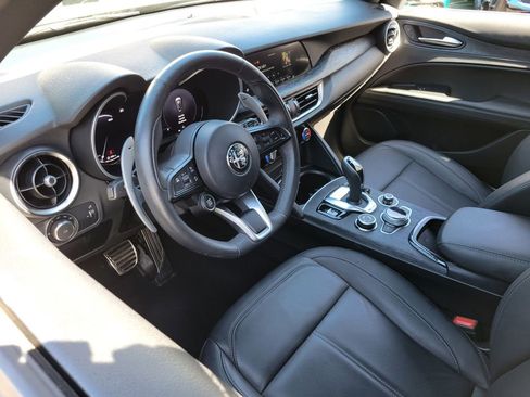 Used 2024 Alfa Romeo Stelvio Sprint RWD image 3