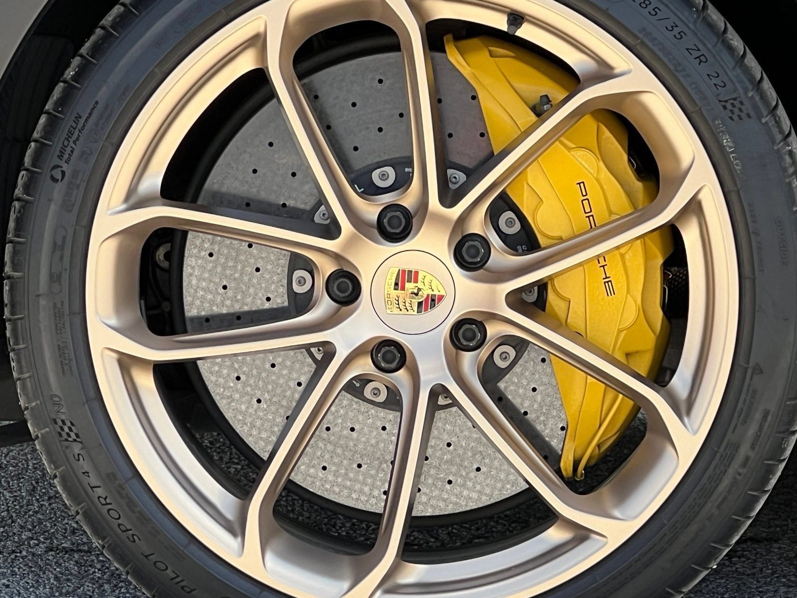Used 2022 Porsche Cayenne Turbo GT AWD/4WD image 15