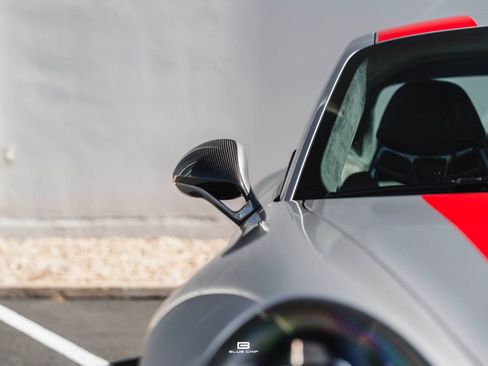 Used 2016 Porsche 911 R RWD image 11