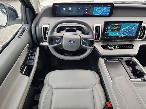 Certified 2025 Ford Expedition Max Active AWD/4WD image 7