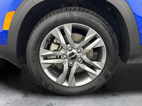 Used 2023 Kia Seltos LX AWD/4WD image 25
