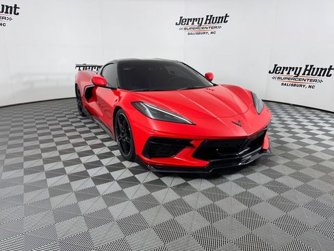 Used 2020 Chevrolet Corvette Stingray Coupe w/ Z51 Performance Package image 6