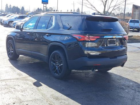 Used 2023 Chevrolet Traverse LT image 4