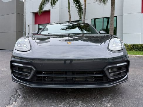 Used 2022 Porsche Panamera 4S image 8