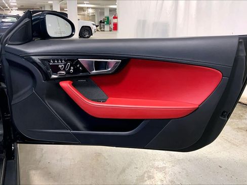 Used 2014 Jaguar F-TYPE S image 22