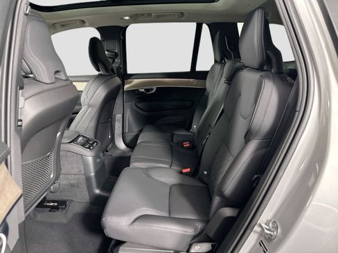 New 2025 Volvo XC90 T8 Plus w/ Protection Package Premier image 23