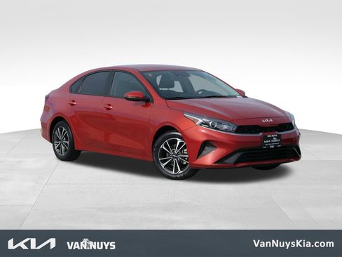 Used 2023 Kia Forte LXS w/ LXS Technology Package image 1