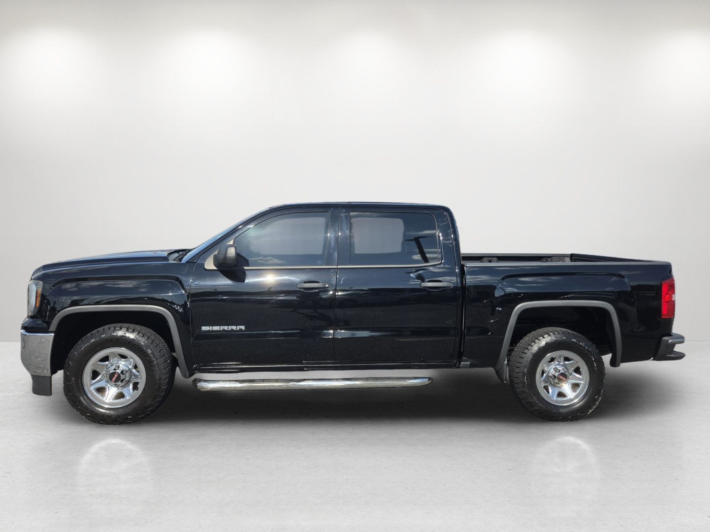 Used 2017 GMC Sierra 1500 2WD Crew Cab w/ Sierra Convenience Package image 8