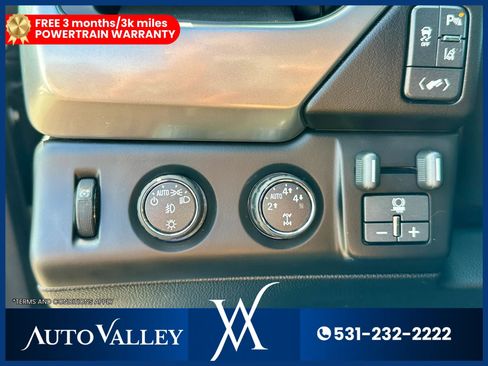 Used 2015 Chevrolet Suburban LTZ image 46