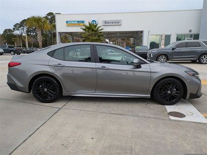 Used 2025 Toyota Camry SE