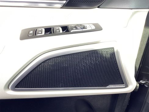 Used 2022 Kia Telluride EX w/ EX Premium Package image 25