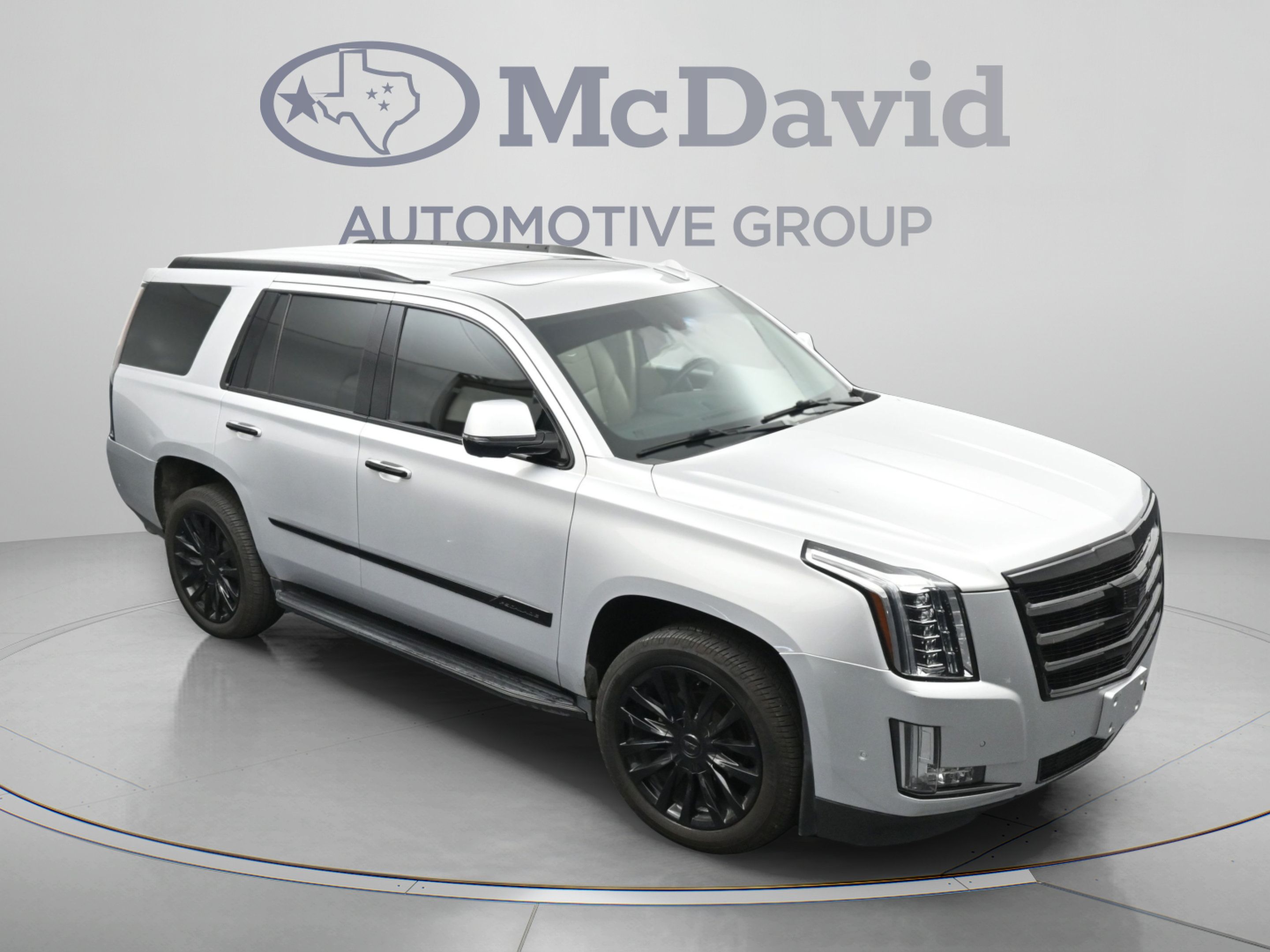 Used 2019 Cadillac Escalade Luxury w/ LPO, Radiant Package AWD/4WD image 34