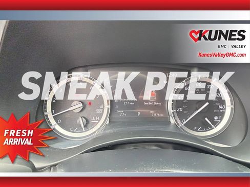 Used 2022 Toyota Highlander XLE AWD/4WD image 7
