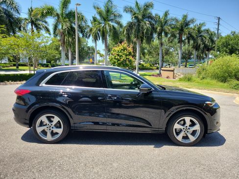 Used 2025 Audi Q5 Prestige AWD/4WD image 3