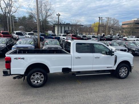 Used 2024 Ford F250 Lariat w/ Chrome Package AWD/4WD image 7