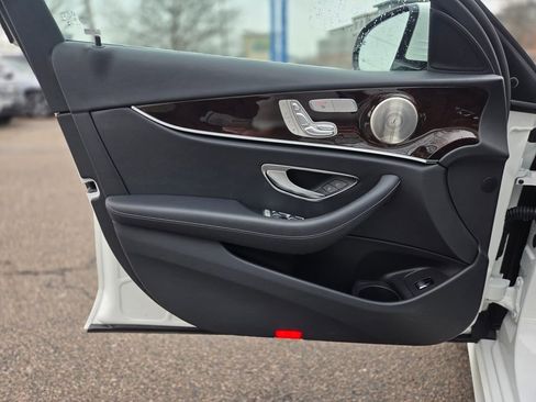 Used 2022 Mercedes-Benz E 350 4MATIC Sedan image 13