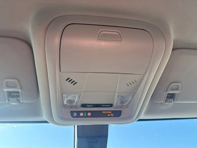 Used 2024 Chevrolet Equinox LT w/ LPO, Floor Liner Package FWD image 17