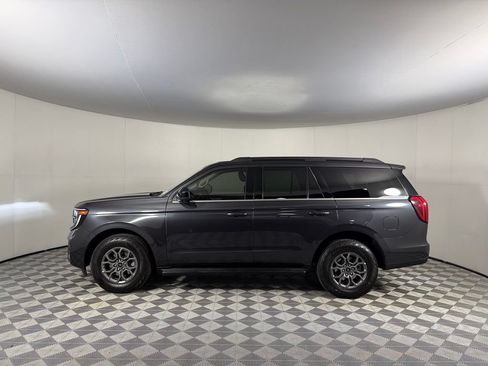Used 2025 Ford Expedition Active AWD/4WD image 11