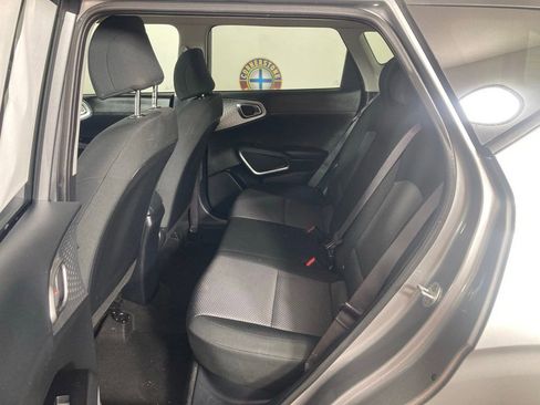 Used 2022 Kia Soul LX w/ Technology Package image 11