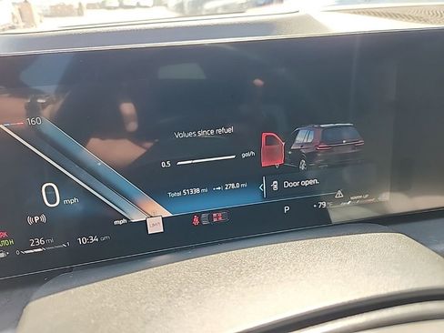 Used 2024 BMW X7 xDrive40i w/ Executive Package image 5