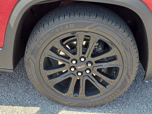 Used 2021 GMC Acadia SLT w/ Elevation Edition FWD image 7