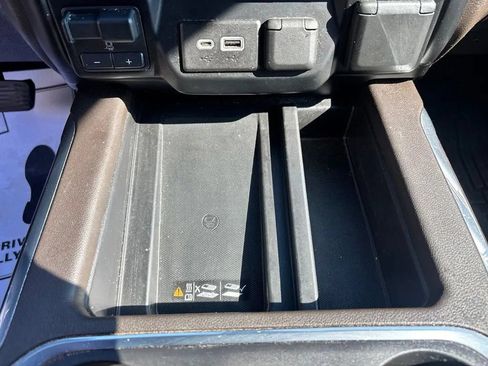 Used 2021 GMC Sierra 1500 Denali AWD/4WD image 19