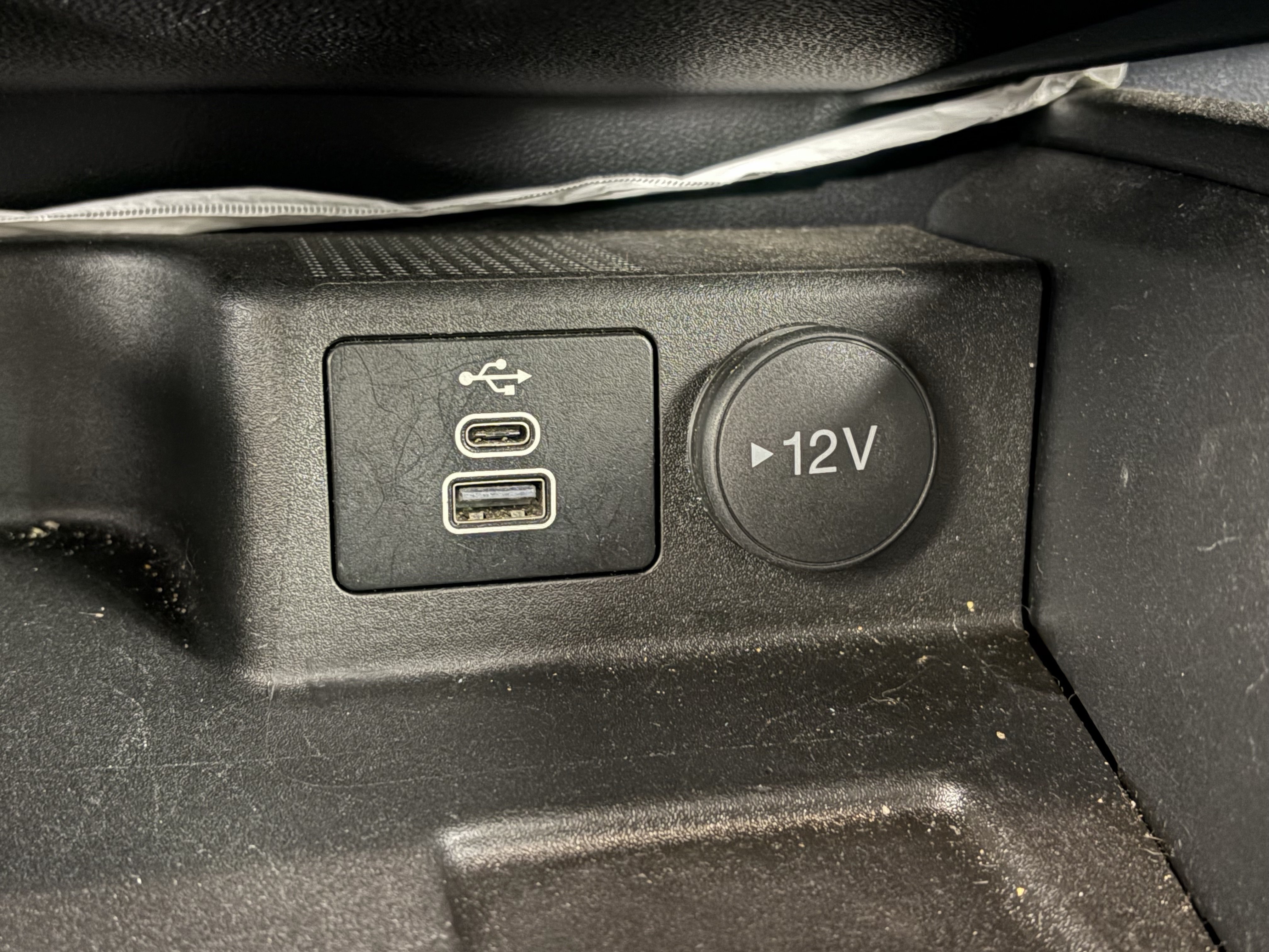 Used 2025 Ford Escape ST-Line Select AWD/4WD image 23