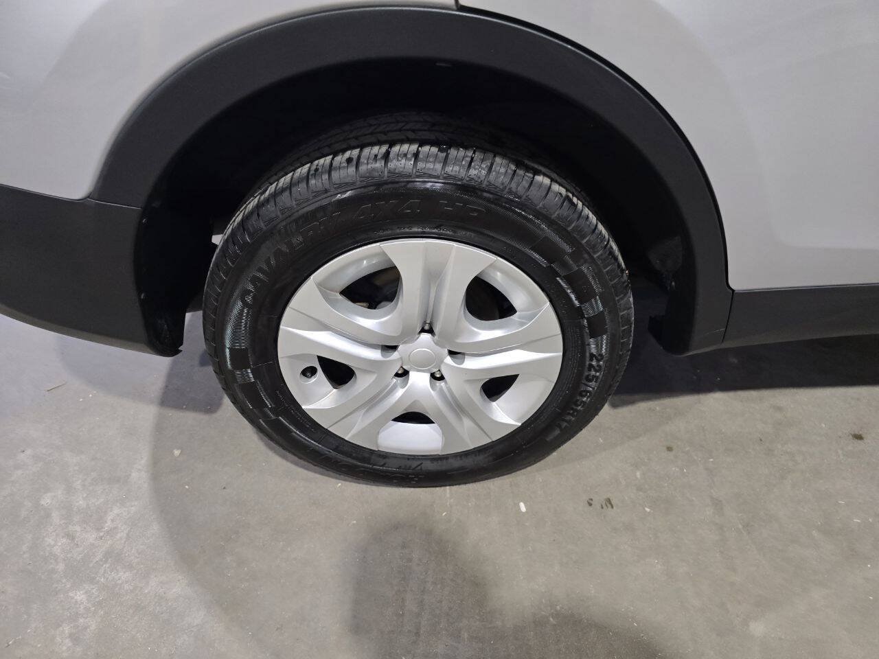 Used 2015 Toyota RAV4 LE AWD/4WD image 19
