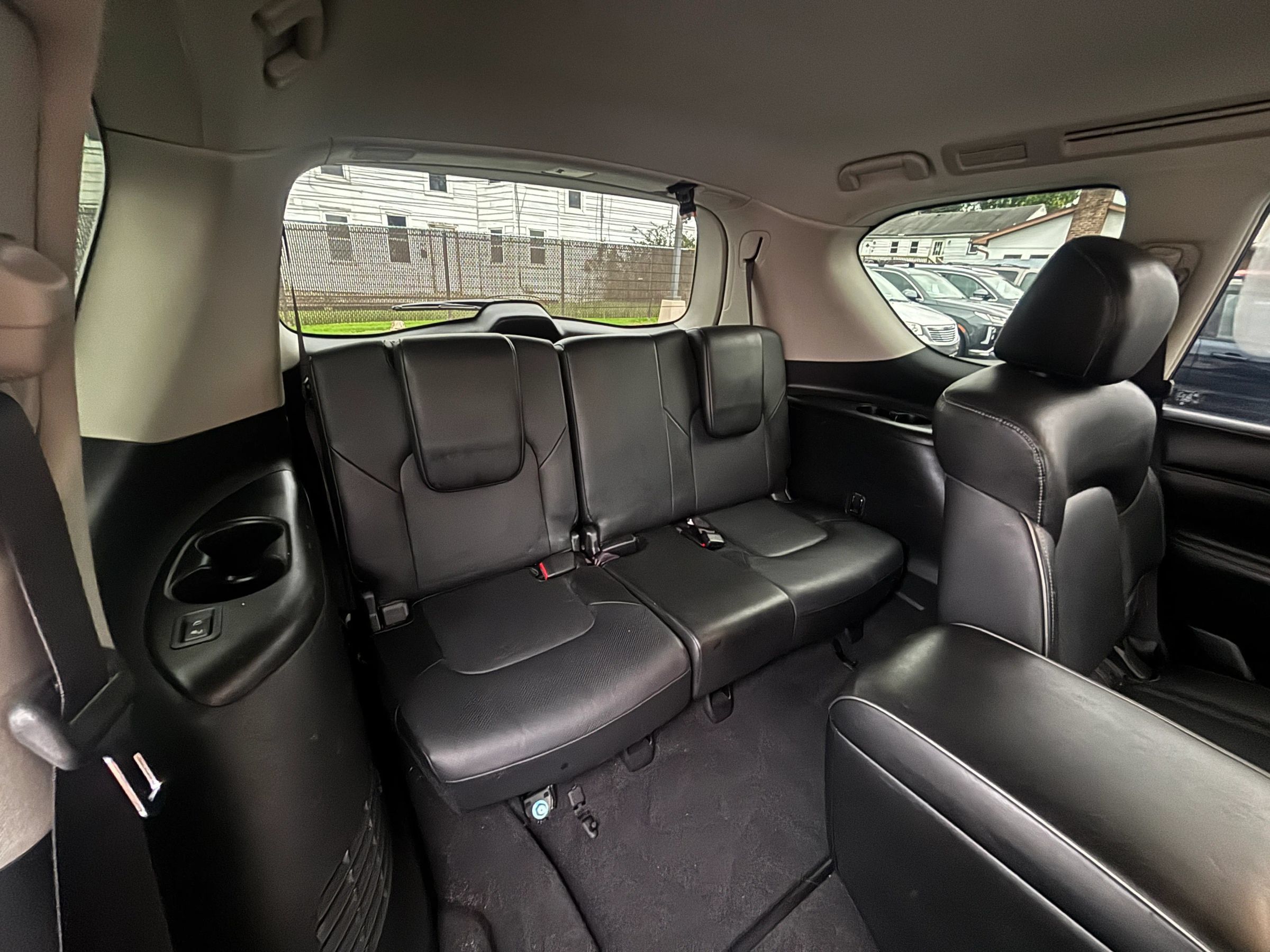 Used 2019 INFINITI QX80 Luxe AWD/4WD image 10