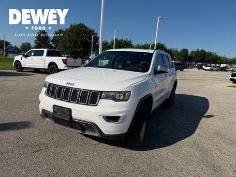 Used 2017 Jeep Grand Cherokee Limited AWD/4WD image 5