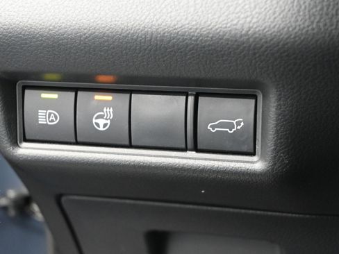 Used 2025 Toyota Grand Highlander AWD image 22